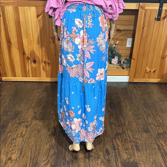 Maaji Autumn Convertible Maxi Skirt in the "Floret" floral print. - Picture 11 of 13